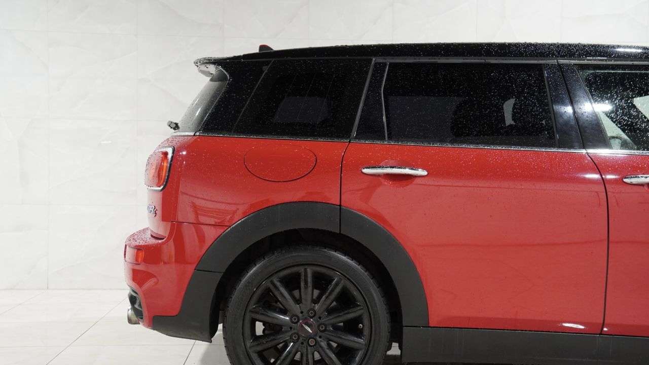 2017 MINI CLUBMAN 2017 MINI CLUBMAN