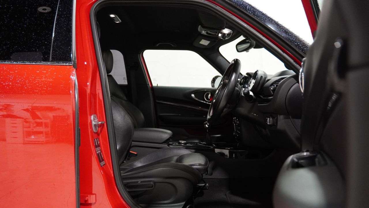 2017 MINI CLUBMAN 2017 MINI CLUBMAN