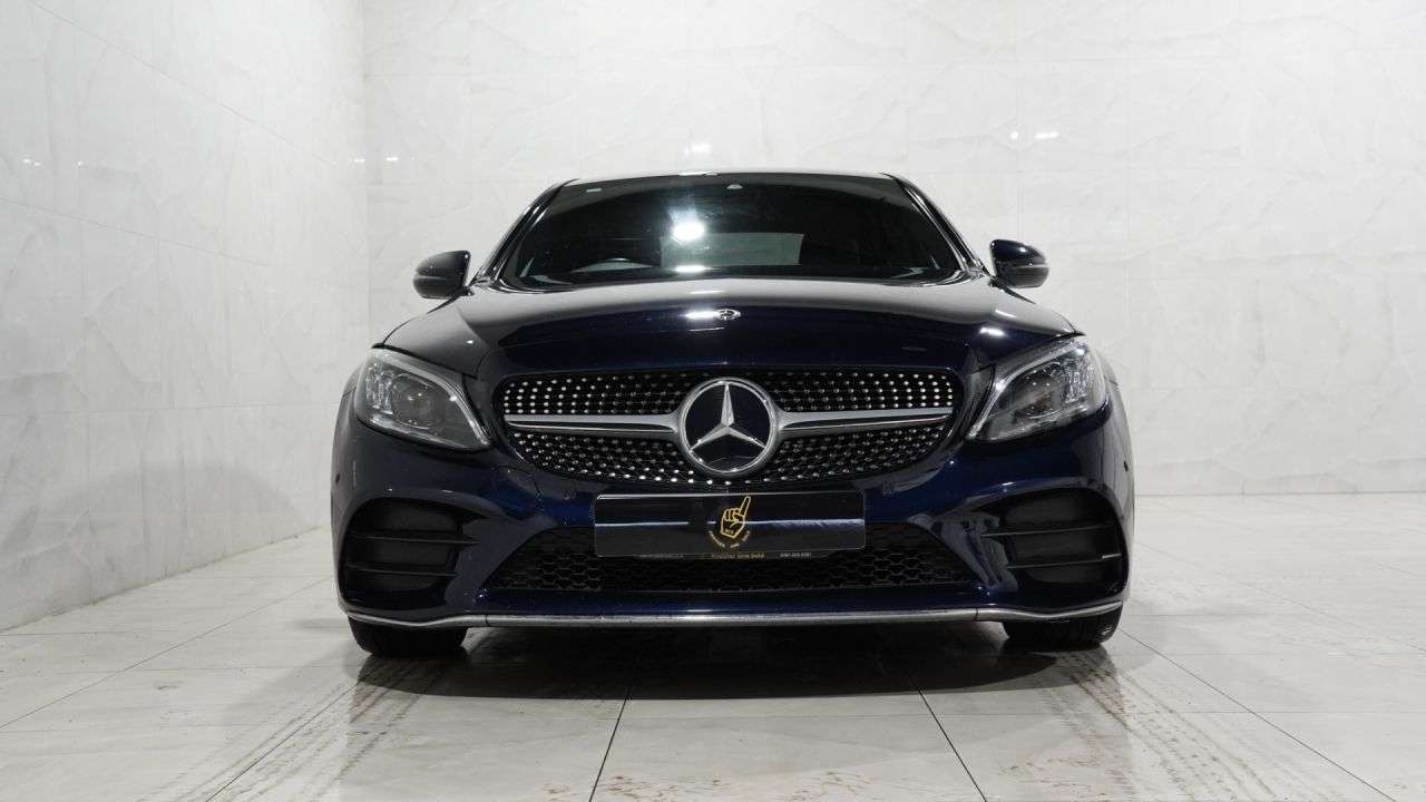 A 2019 MERCEDES-BENZ C-CLASS 2.0 C300 AMG Line (Premium) Saloon 4dr Petrol G-Tronic+ Euro 6 (s/s) (258 p A 2019 MERCEDES-BENZ C-CLASS 2.0 C300 AMG Line (Premium) Saloon 4dr Petrol G-Tronic+ Euro 6 (s/s) (258 p