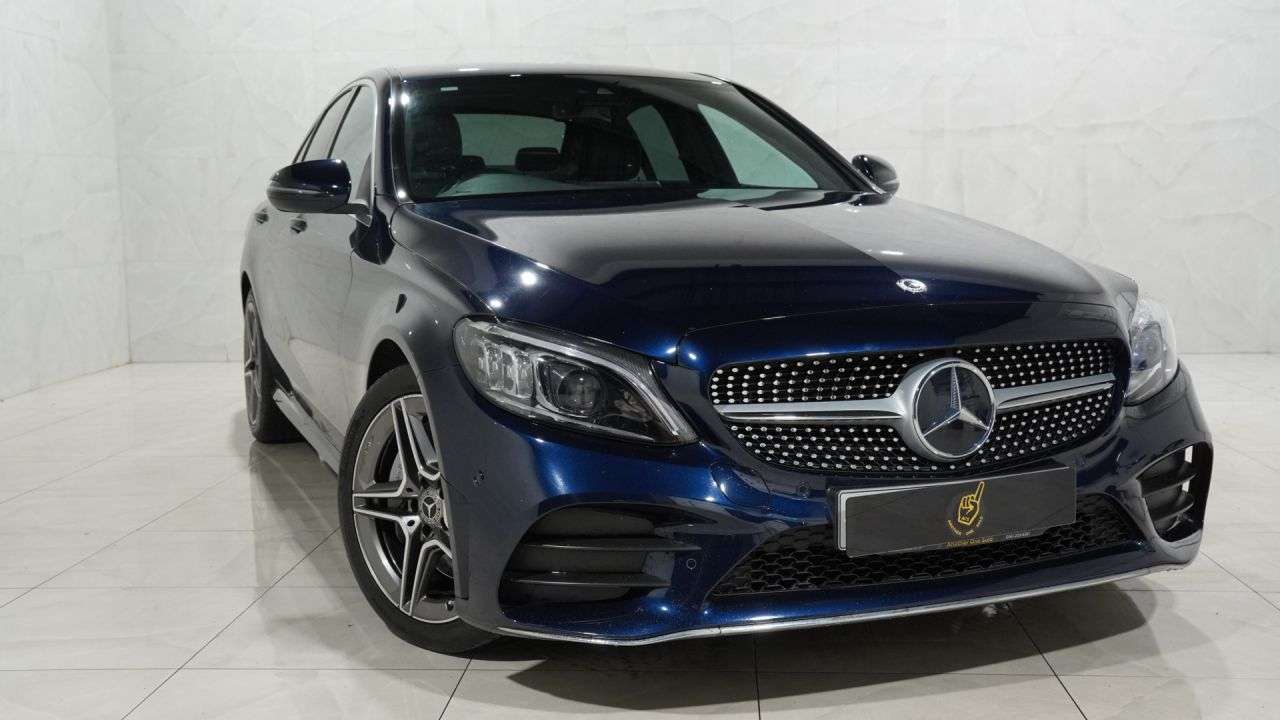 A 2019 MERCEDES-BENZ C-CLASS 2.0 C300 AMG Line (Premium) Saloon 4dr Petrol G-Tronic+ Euro 6 (s/s) (258 p A 2019 MERCEDES-BENZ C-CLASS 2.0 C300 AMG Line (Premium) Saloon 4dr Petrol G-Tronic+ Euro 6 (s/s) (258 p