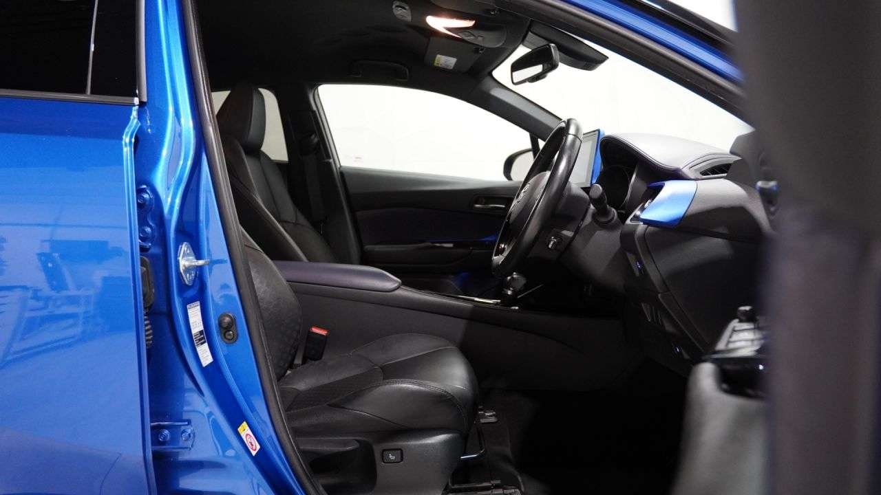 2017 TOYOTA C-HR 2017 TOYOTA C-HR