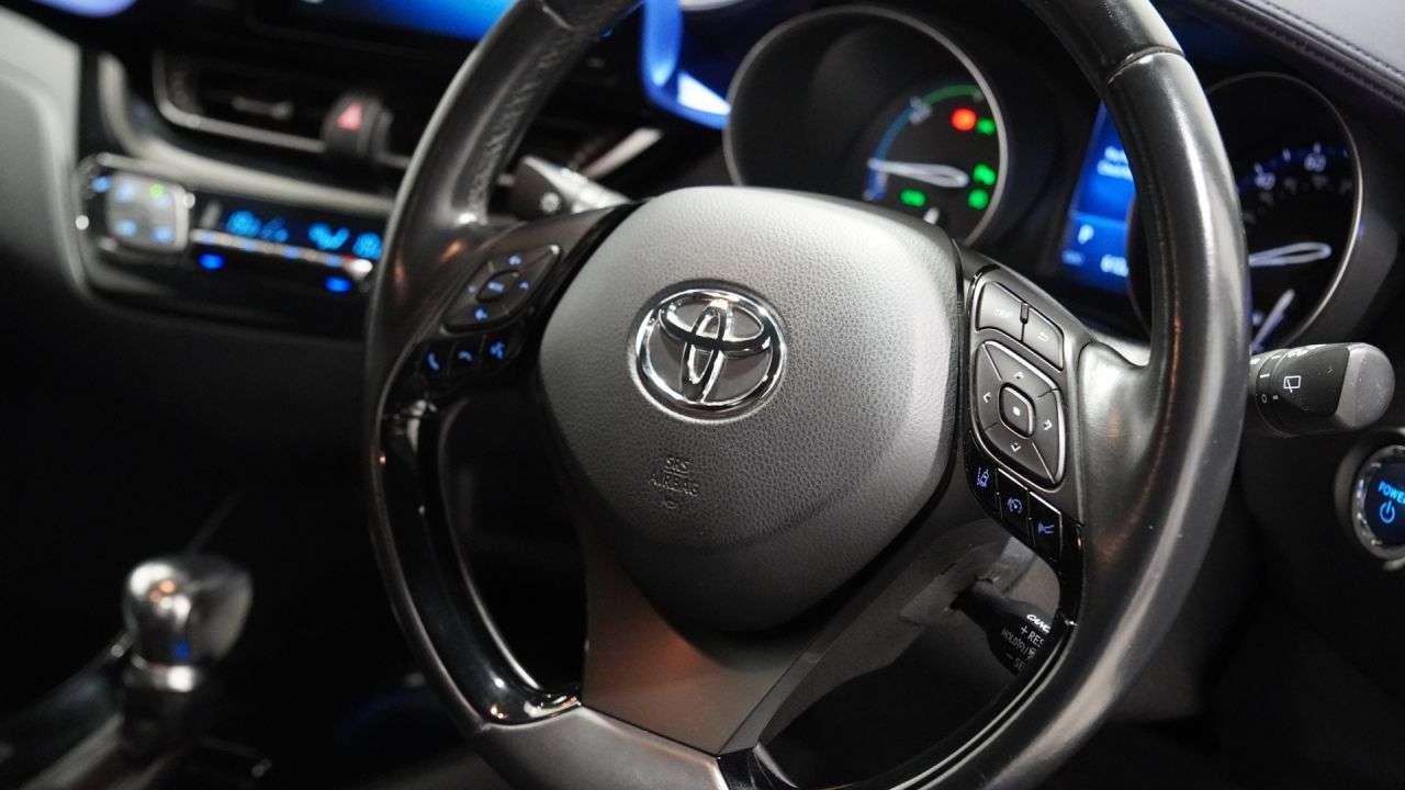 2017 TOYOTA C-HR 2017 TOYOTA C-HR
