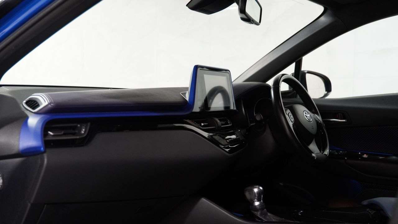 2017 TOYOTA C-HR 2017 TOYOTA C-HR