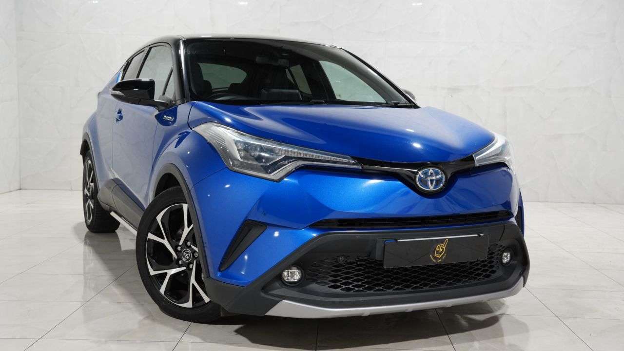 A 2017 TOYOTA C-HR 1.8 VVT-h Dynamic SUV 5dr Petrol Hybrid CVT Euro 6 (s/s) (122 ps) A 2017 TOYOTA C-HR 1.8 VVT-h Dynamic SUV 5dr Petrol Hybrid CVT Euro 6 (s/s) (122 ps)