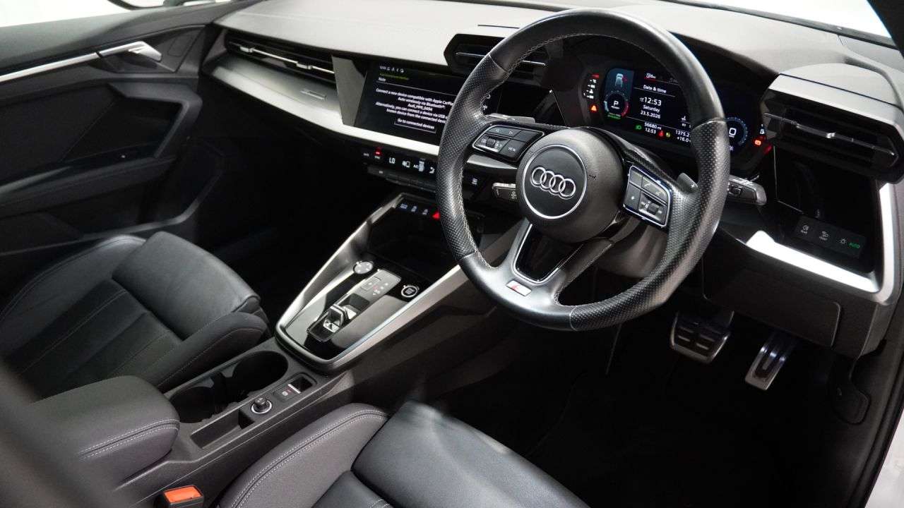 A 2021 AUDI A3 1.5 TFSI 35 S line Sportback 5dr Petrol S Tronic Euro 6 (s/s) (150 ps) A 2021 AUDI A3 1.5 TFSI 35 S line Sportback 5dr Petrol S Tronic Euro 6 (s/s) (150 ps)