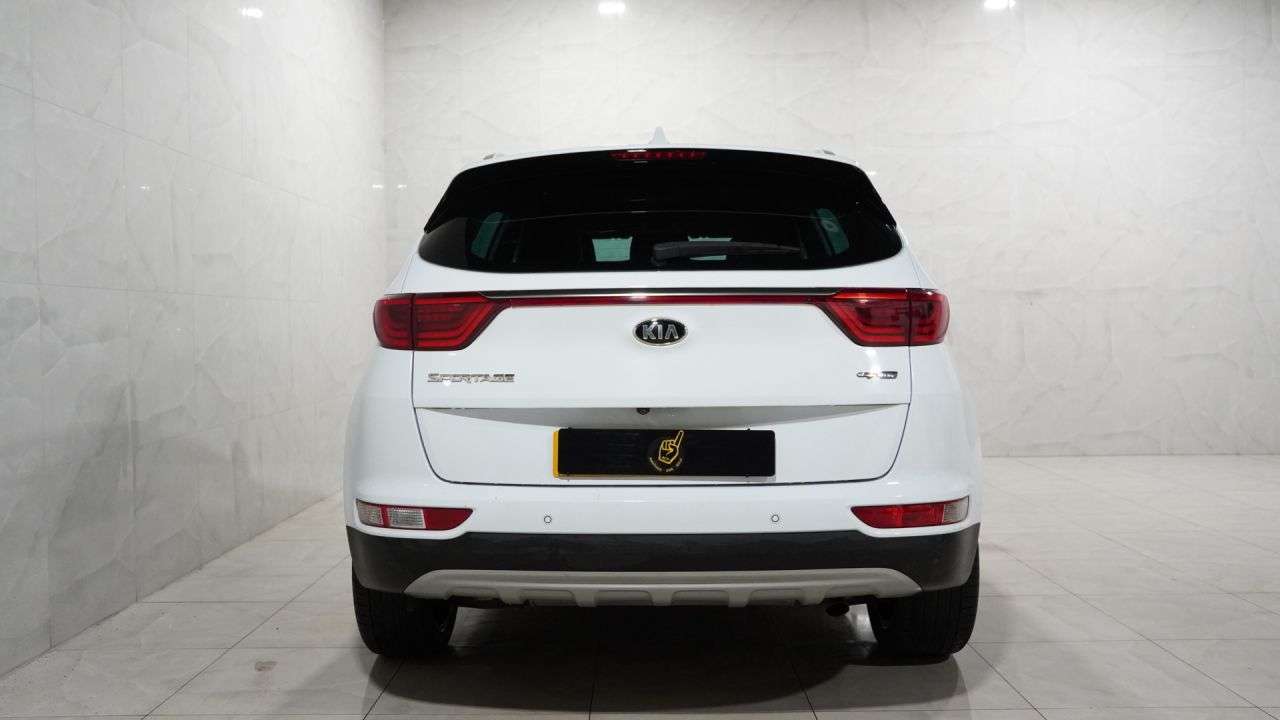 A 2017 KIA SPORTAGE 1.7 CRDi GT-Line Edition SUV 5dr Diesel Manual Euro 6 (s/s) (114 bhp) A 2017 KIA SPORTAGE 1.7 CRDi GT-Line Edition SUV 5dr Diesel Manual Euro 6 (s/s) (114 bhp)
