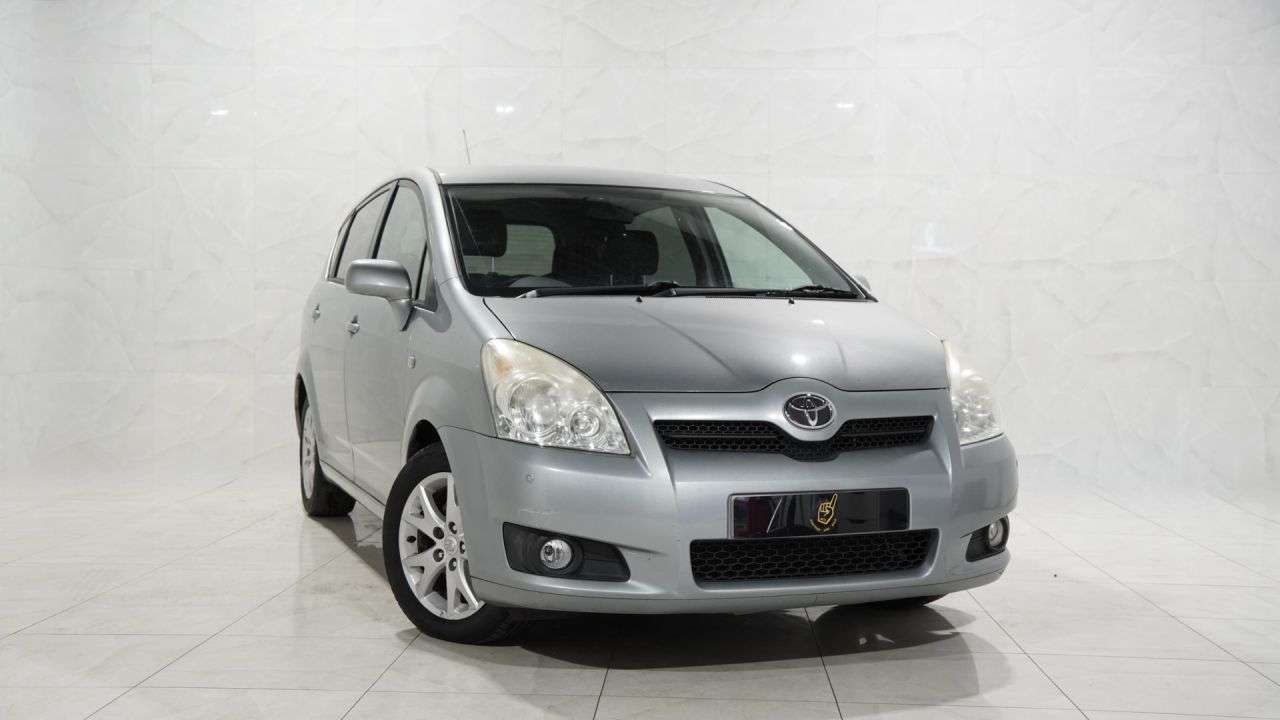 A 2009 TOYOTA COROLLA VERSO 2.2 D-4D SR MPV 5dr Diesel Manual (167 g/km, 134 bhp) A 2009 TOYOTA COROLLA VERSO 2.2 D-4D SR MPV 5dr Diesel Manual (167 g/km, 134 bhp)
