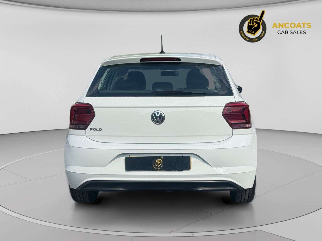 A 2018 VOLKSWAGEN POLO 1.0 TSI SE Hatchback 5dr Petrol Manual Euro 6 (s/s) (95 ps) A 2018 VOLKSWAGEN POLO 1.0 TSI SE Hatchback 5dr Petrol Manual Euro 6 (s/s) (95 ps)