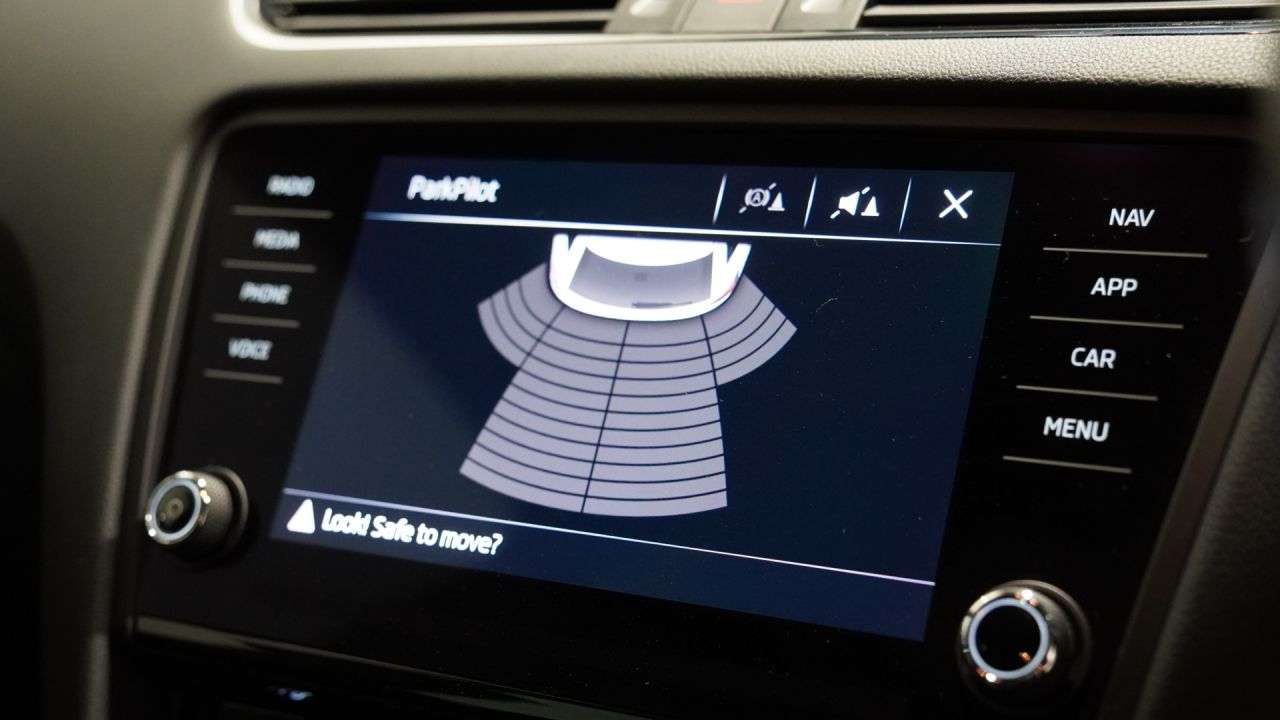 A 2020 SKODA OCTAVIA 2.0 TSI GPF vRS Estate 5dr Petrol DSG Euro 6 (s/s) (245 ps) A 2020 SKODA OCTAVIA 2.0 TSI GPF vRS Estate 5dr Petrol DSG Euro 6 (s/s) (245 ps)