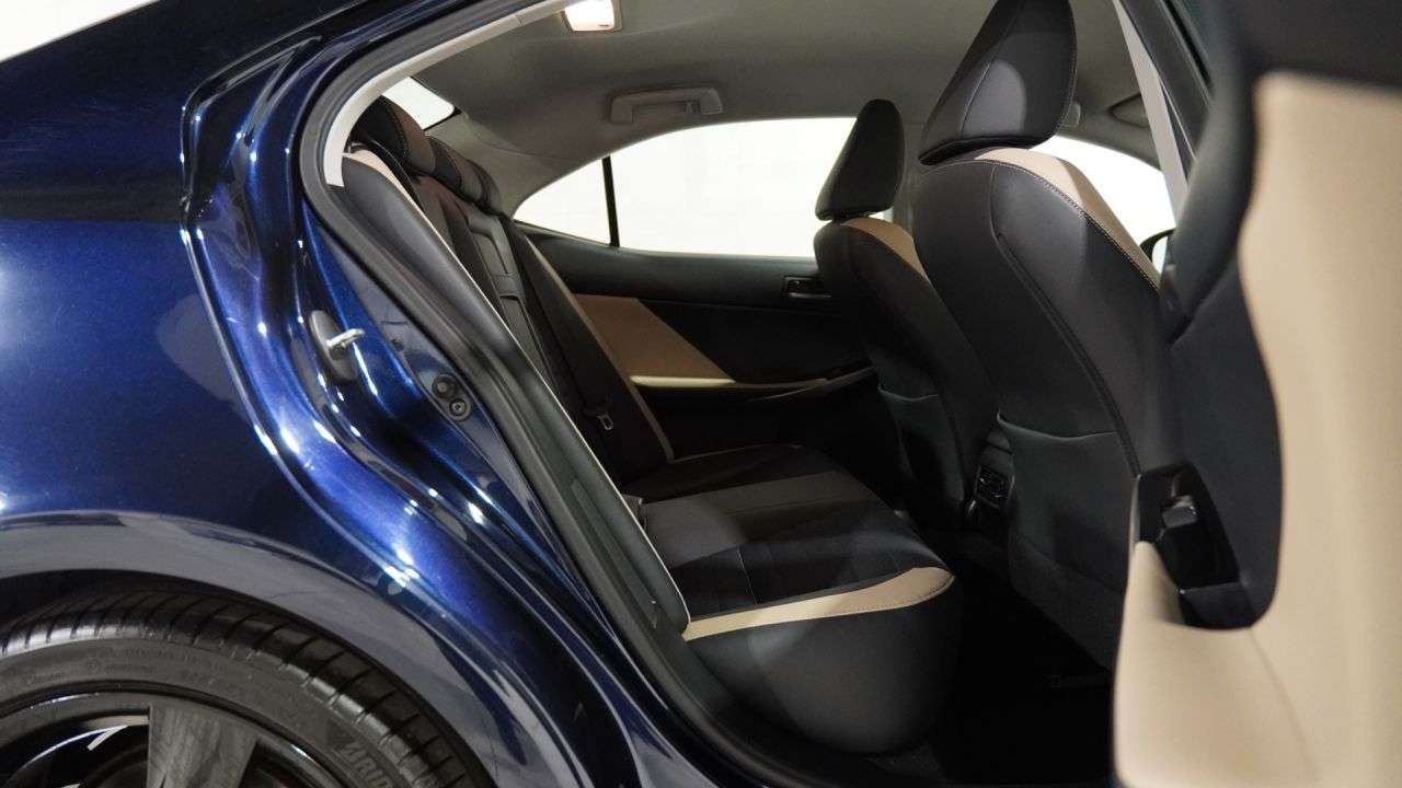 2019 LEXUS IS 2019 LEXUS IS