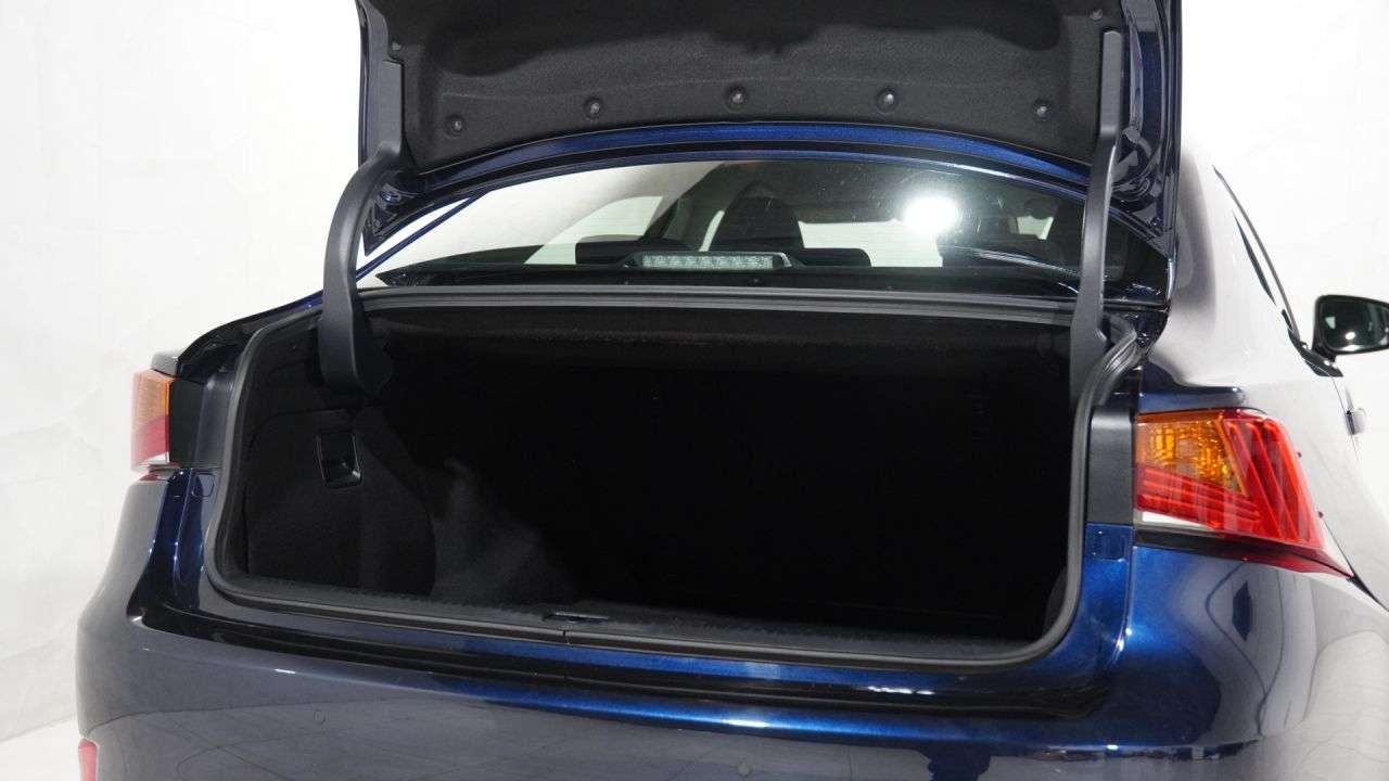 2019 LEXUS IS 2019 LEXUS IS