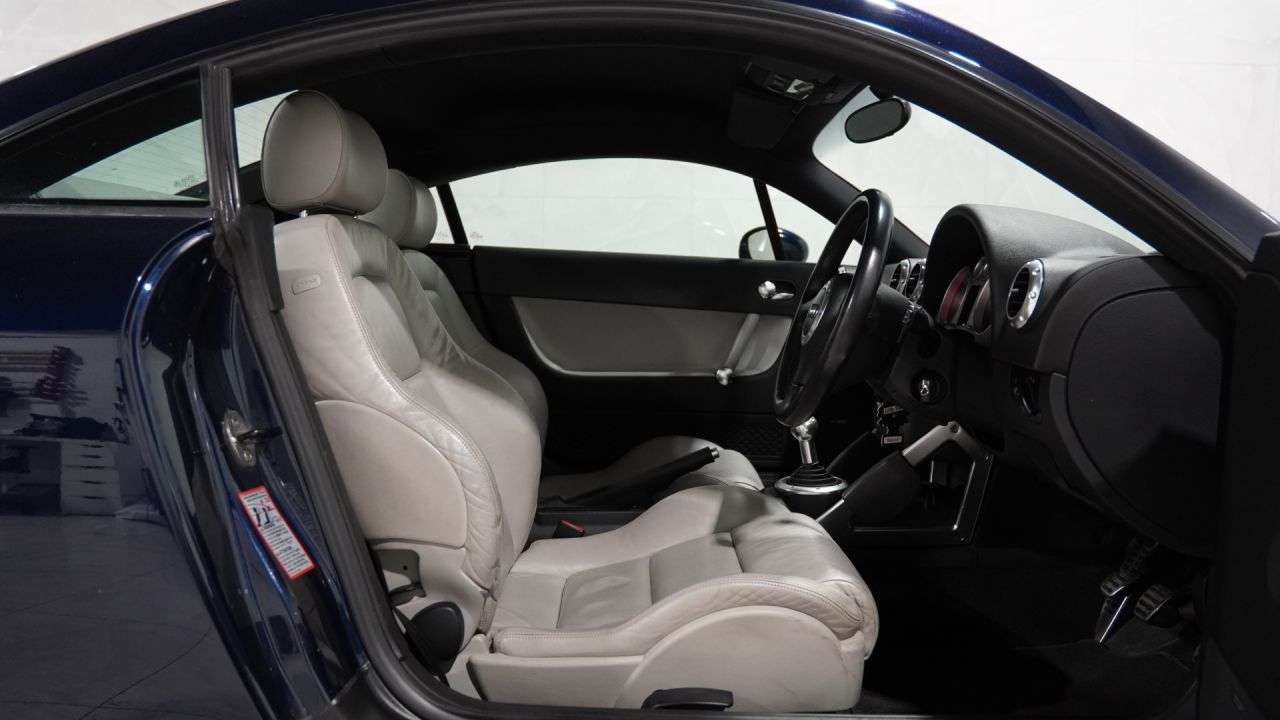 2003 AUDI TT 2003 AUDI TT