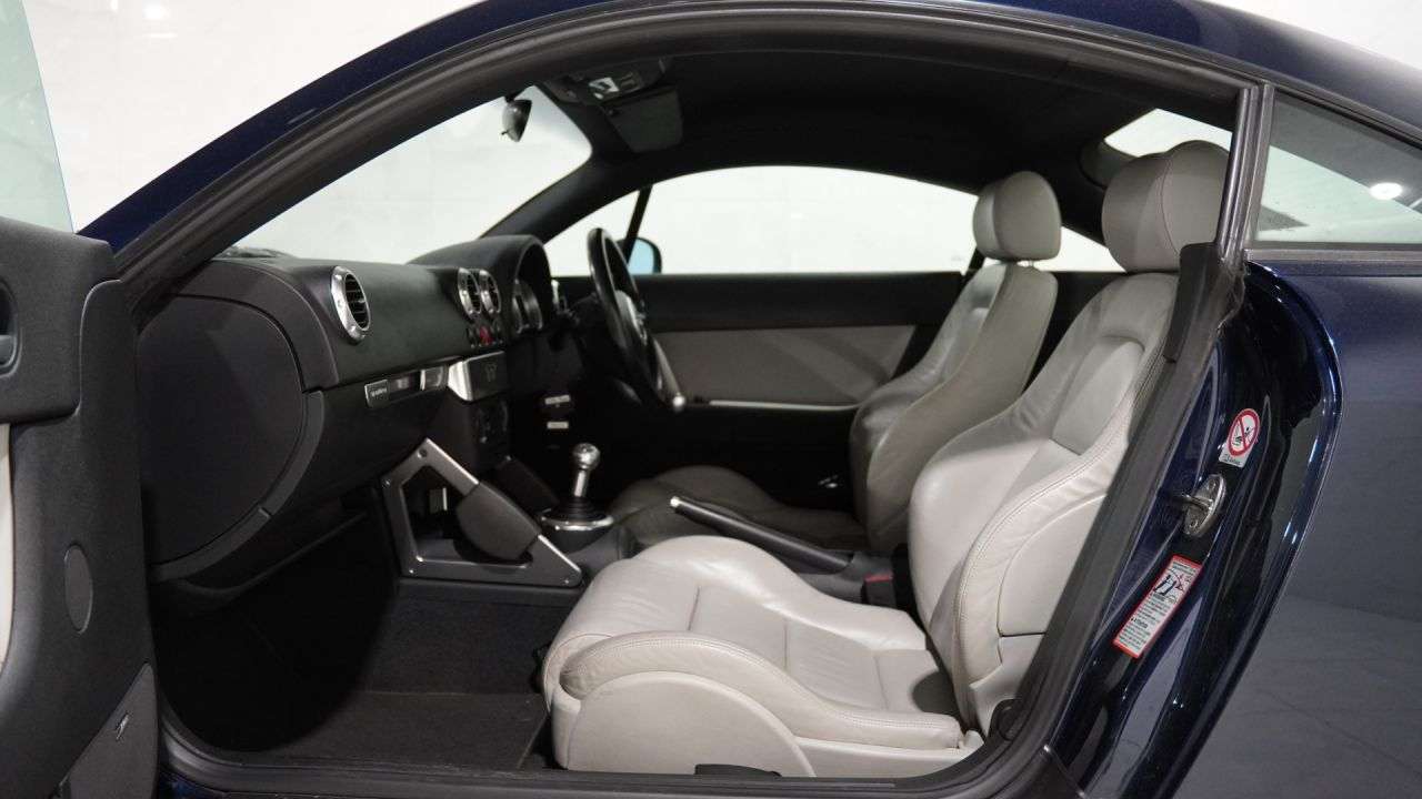 2003 AUDI TT 2003 AUDI TT
