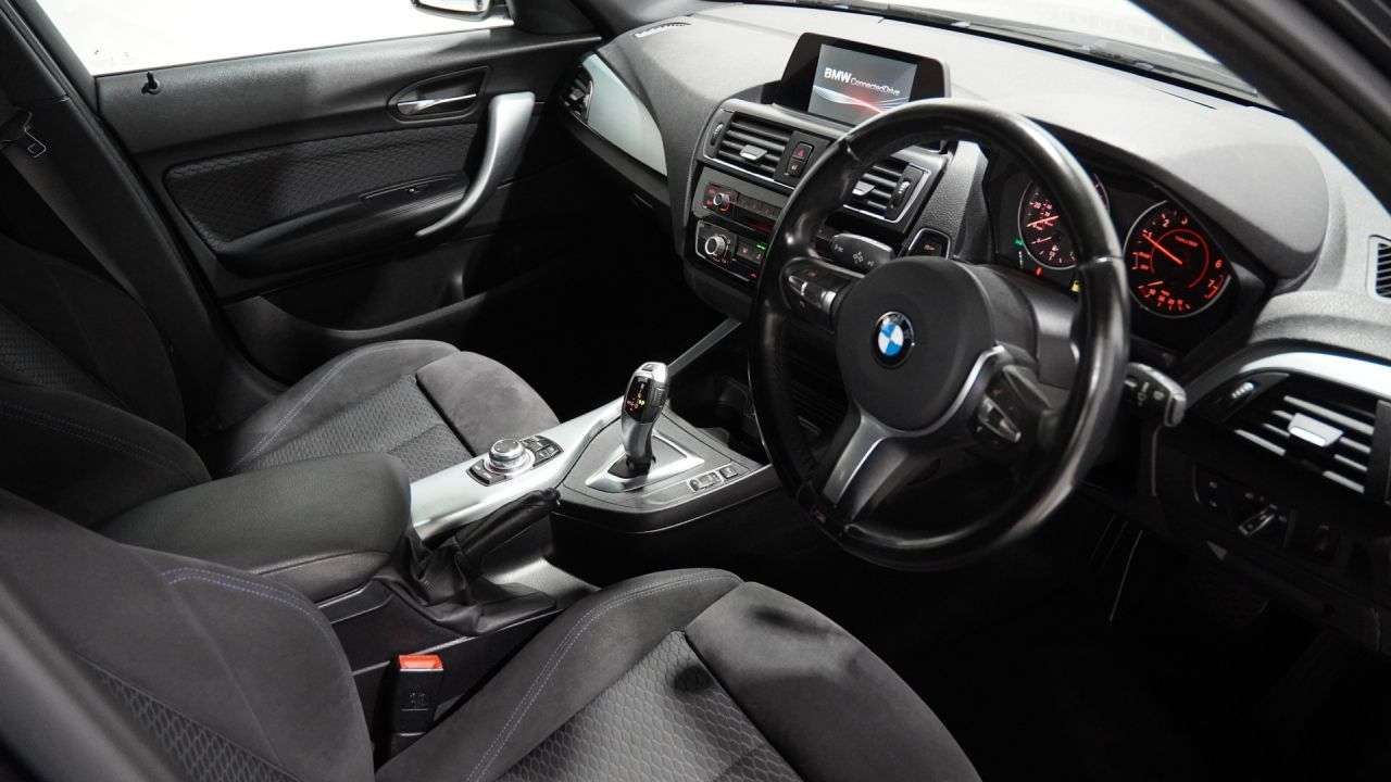 A 2015 BMW 1 SERIES 1.5 118i M Sport Hatchback 5dr Petrol Auto Euro 6 (s/s) (136 ps) Sat-Nav+Se A 2015 BMW 1 SERIES 1.5 118i M Sport Hatchback 5dr Petrol Auto Euro 6 (s/s) (136 ps) Sat-Nav+Se
