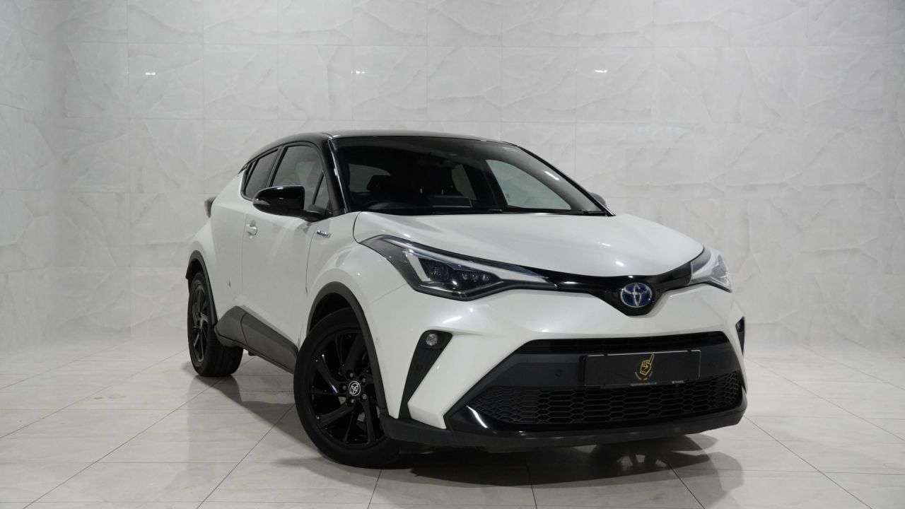 A 2020 TOYOTA C-HR 1.8 VVT-h Dynamic SUV 5dr Petrol Hybrid CVT Euro 6 (s/s) (122 ps) Sat-Nav+S A 2020 TOYOTA C-HR 1.8 VVT-h Dynamic SUV 5dr Petrol Hybrid CVT Euro 6 (s/s) (122 ps) Sat-Nav+S