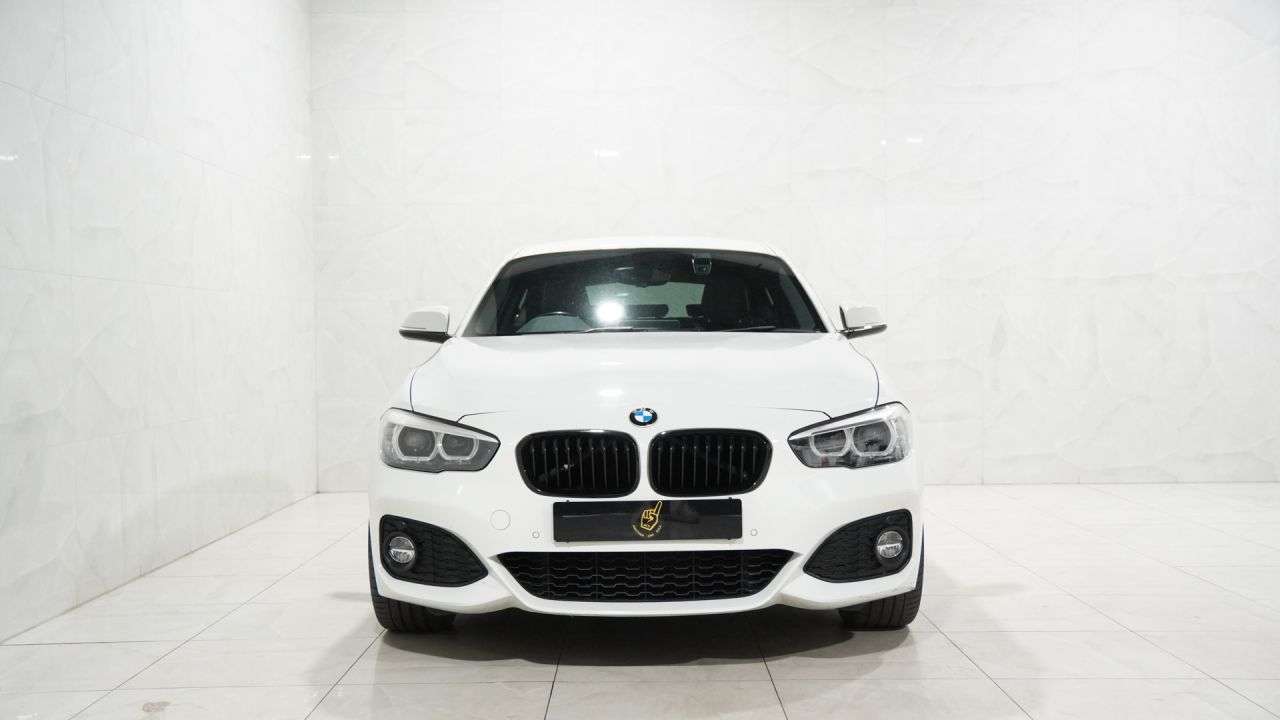 A 2019 BMW 1 SERIES 2.0 120i GPF M Sport Shadow Edition Hatchback 3dr Petrol Auto Euro 6 (s/s) A 2019 BMW 1 SERIES 2.0 120i GPF M Sport Shadow Edition Hatchback 3dr Petrol Auto Euro 6 (s/s)