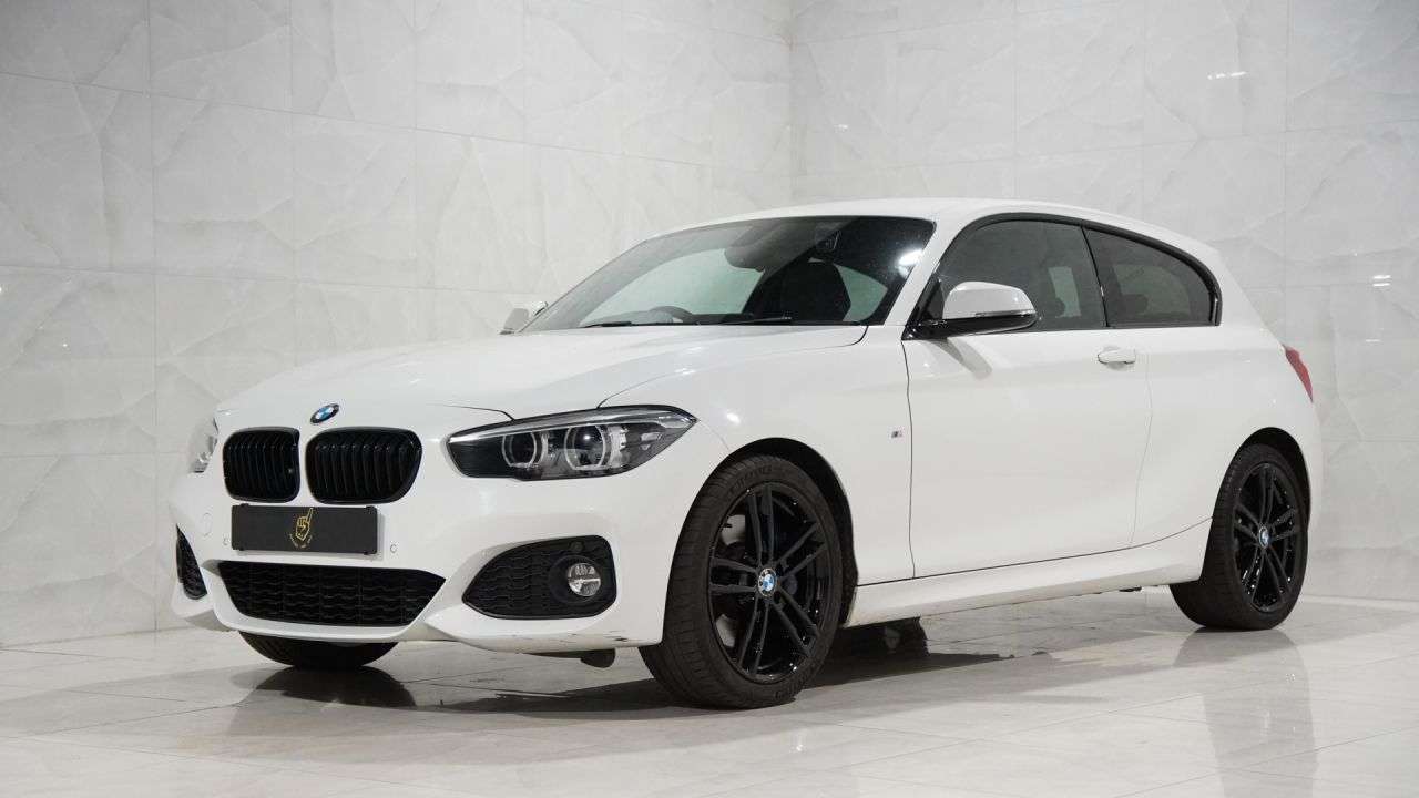 A 2019 BMW 1 SERIES 2.0 120i GPF M Sport Shadow Edition Hatchback 3dr Petrol Auto Euro 6 (s/s) A 2019 BMW 1 SERIES 2.0 120i GPF M Sport Shadow Edition Hatchback 3dr Petrol Auto Euro 6 (s/s)