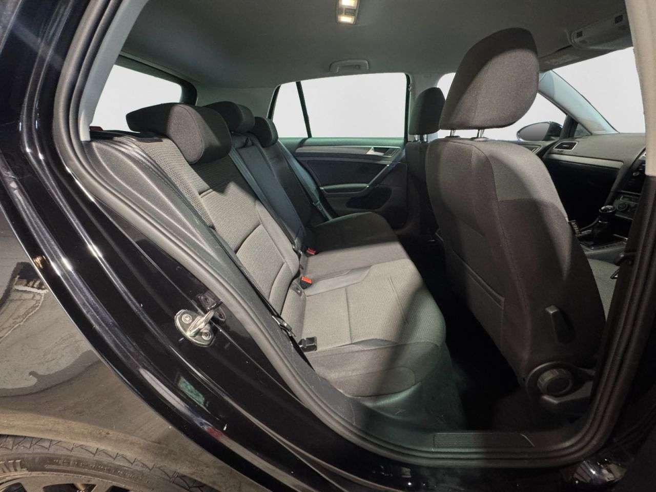 2019 VOLKSWAGEN GOLF 2019 VOLKSWAGEN GOLF