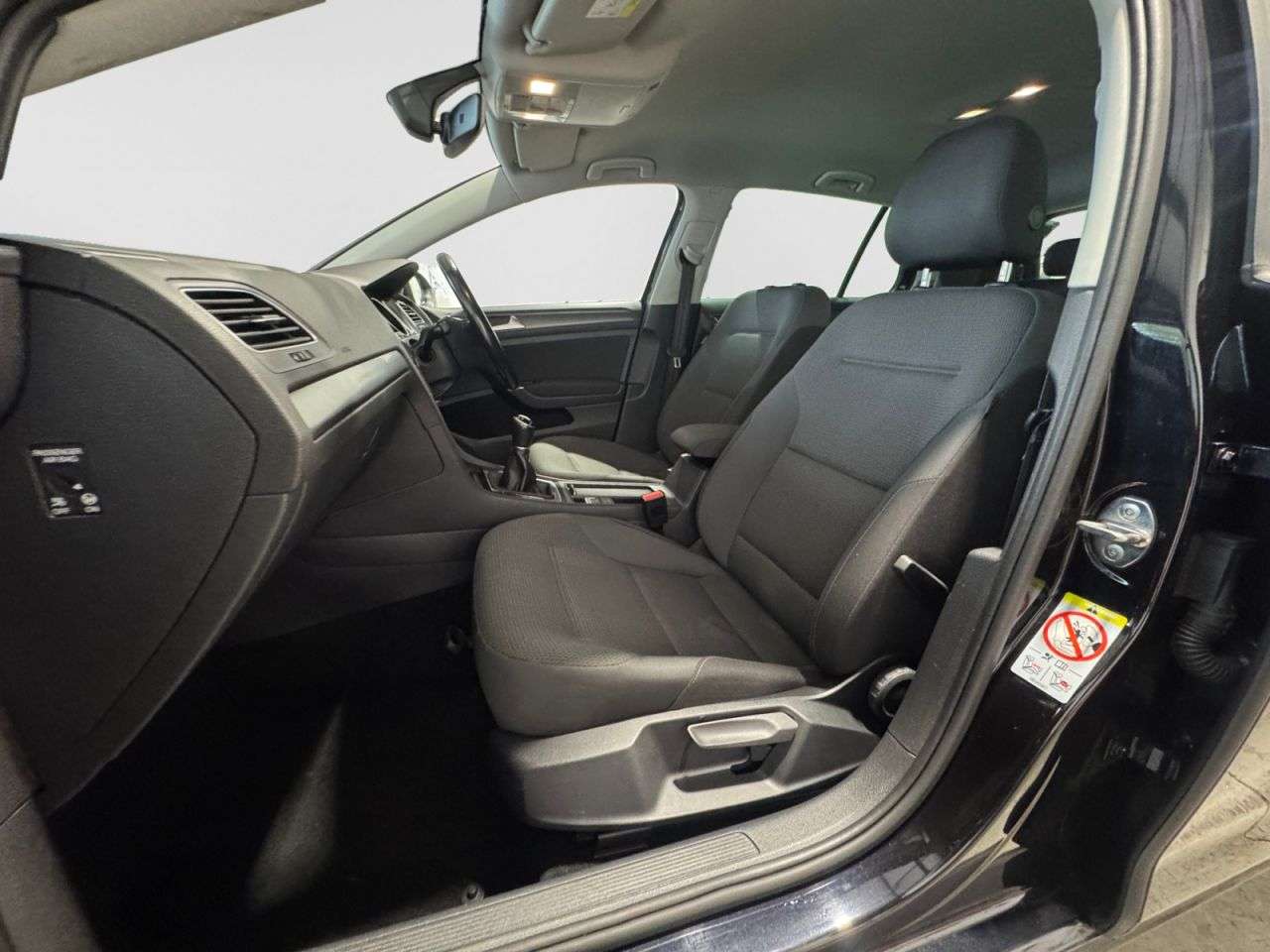2019 VOLKSWAGEN GOLF 2019 VOLKSWAGEN GOLF