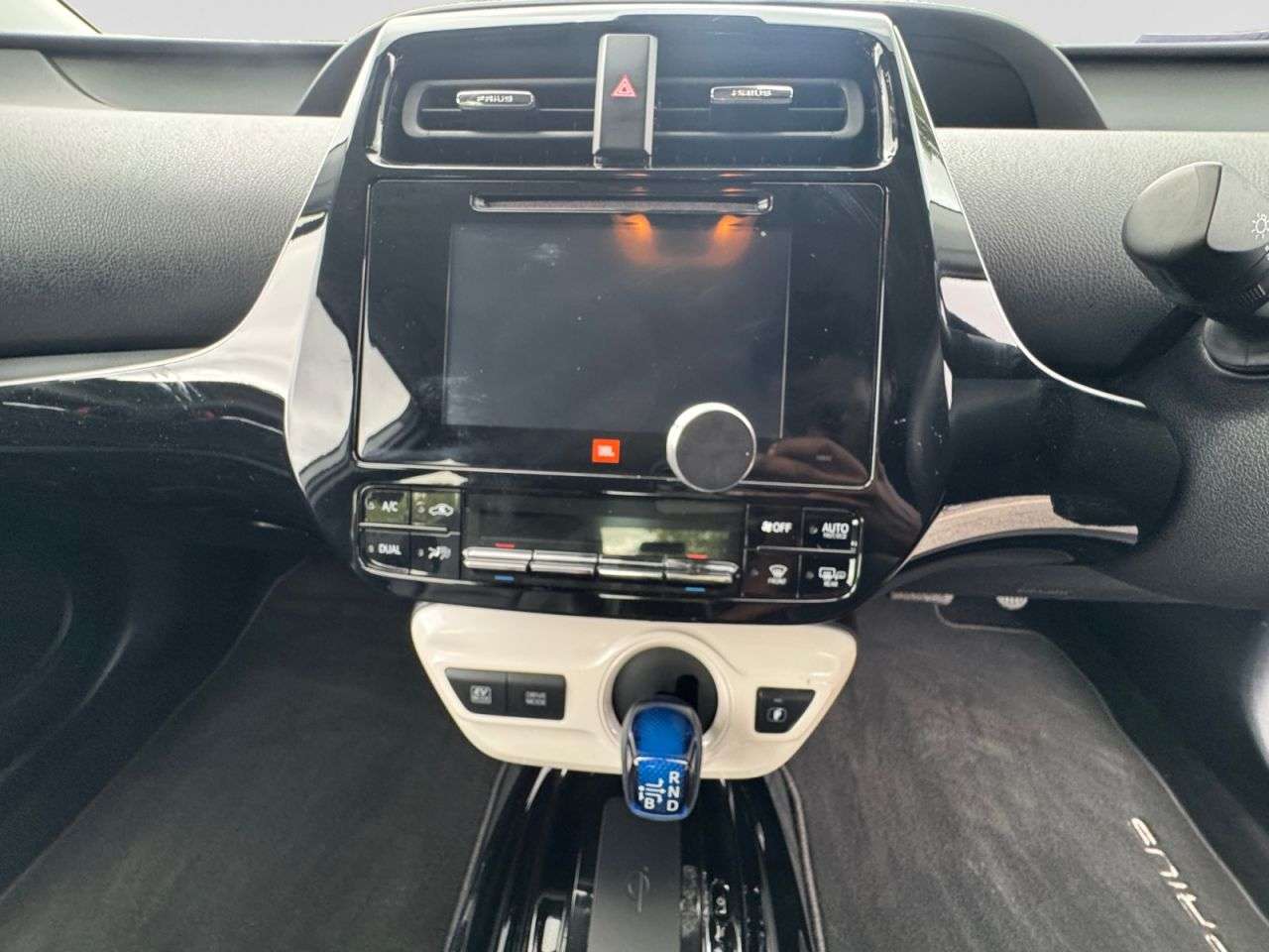2018 TOYOTA PRIUS 2018 TOYOTA PRIUS