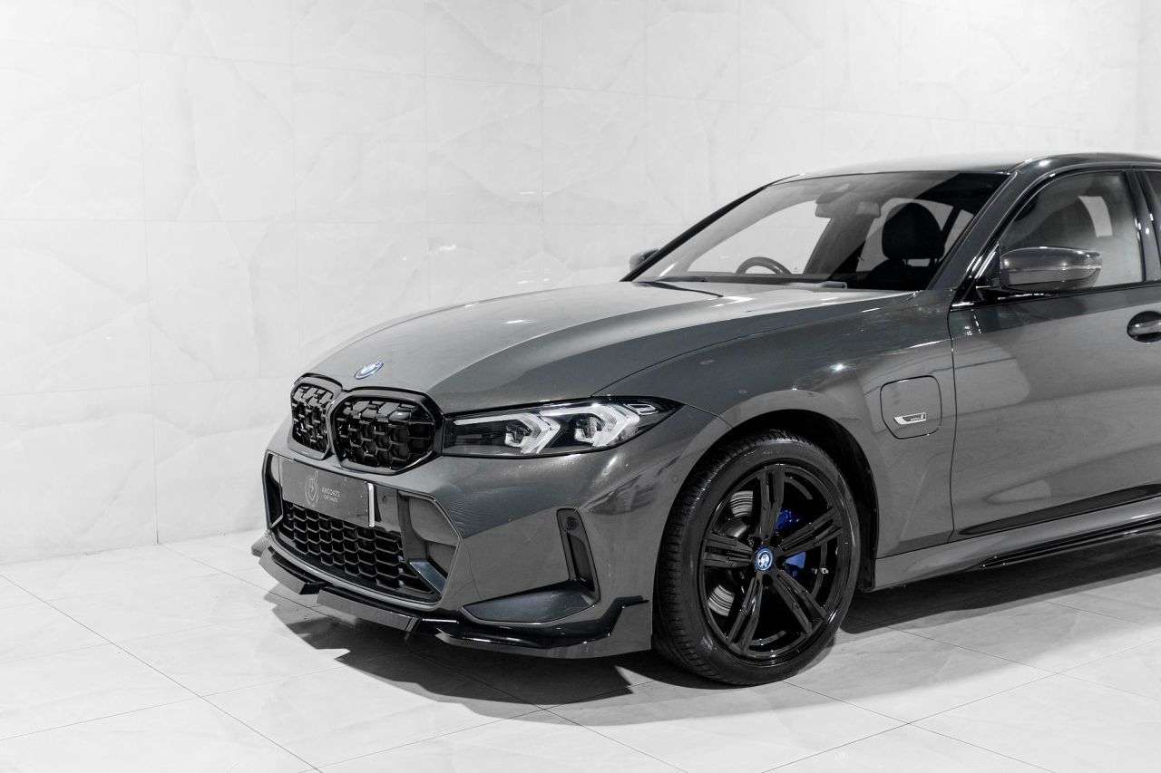 A 2023 BMW 3 SERIES 2.0 330e 12kWh M Sport Saloon 4dr Petrol Plug-in Hybrid Auto xDrive Euro 6 A 2023 BMW 3 SERIES 2.0 330e 12kWh M Sport Saloon 4dr Petrol Plug-in Hybrid Auto xDrive Euro 6