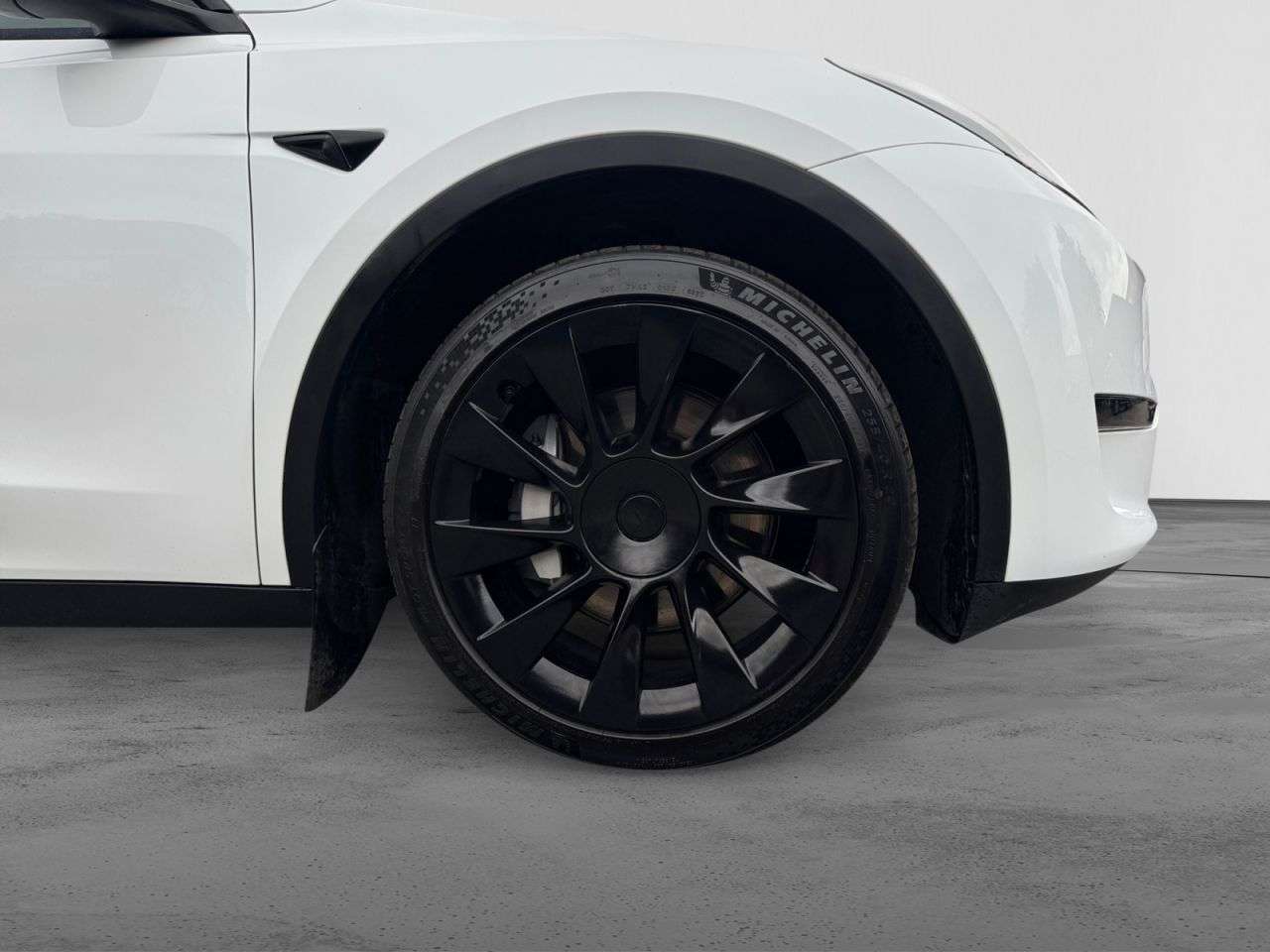 2023 TESLA MODEL Y 2023 TESLA MODEL Y