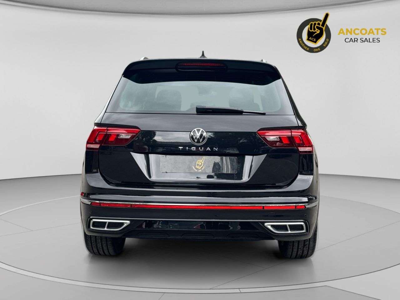 A 2022 VOLKSWAGEN TIGUAN 1.5 TSI R-Line SUV 5dr Petrol DSG Euro 6 (s/s) (150 ps) A 2022 VOLKSWAGEN TIGUAN 1.5 TSI R-Line SUV 5dr Petrol DSG Euro 6 (s/s) (150 ps)