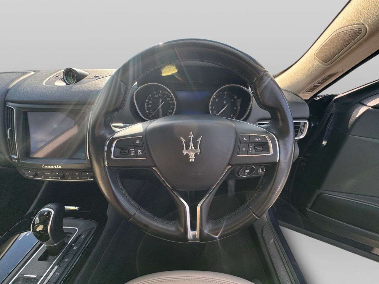 2018 MASERATI LEVANTE 2018 MASERATI LEVANTE