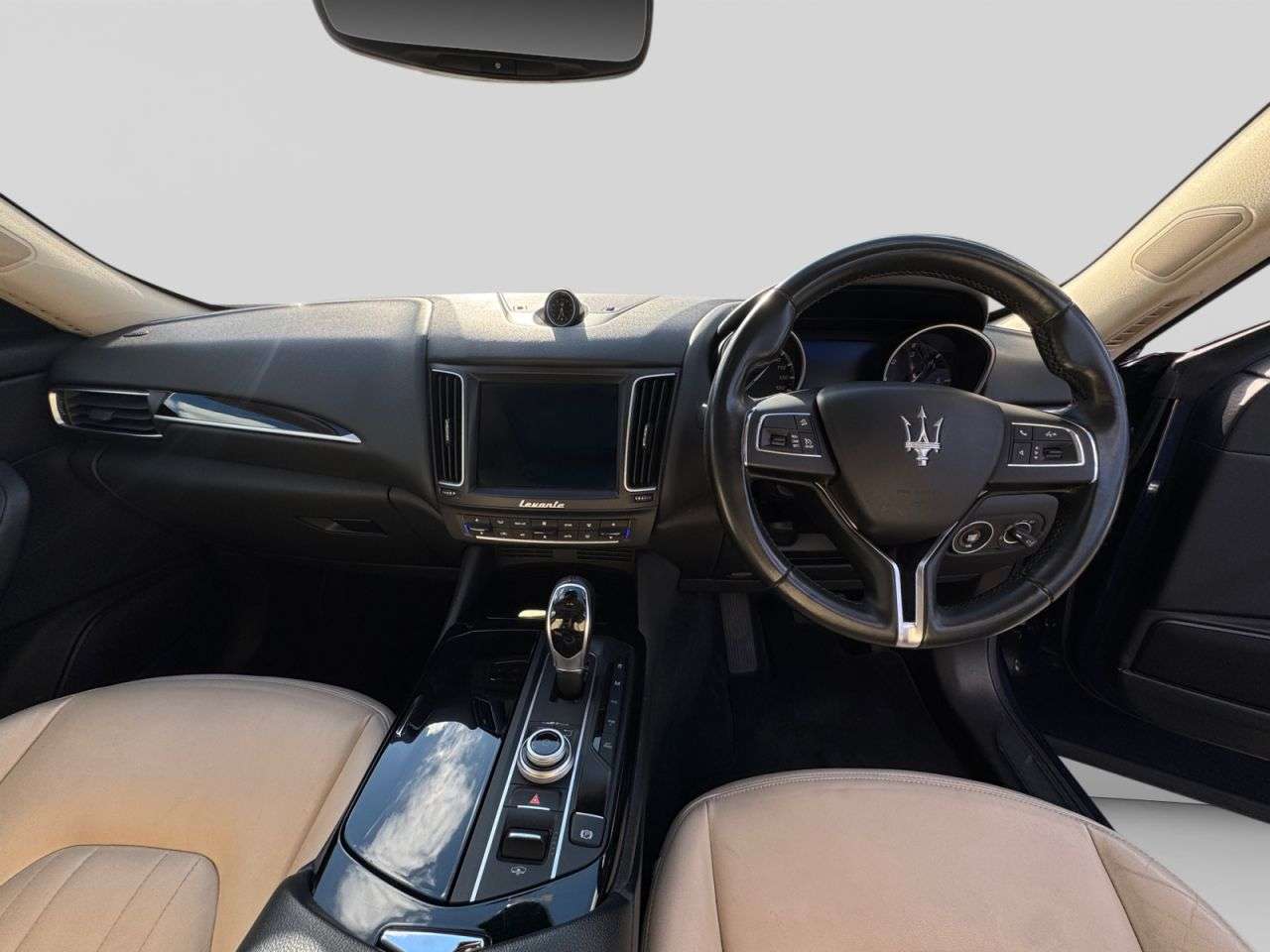 2018 MASERATI LEVANTE 2018 MASERATI LEVANTE