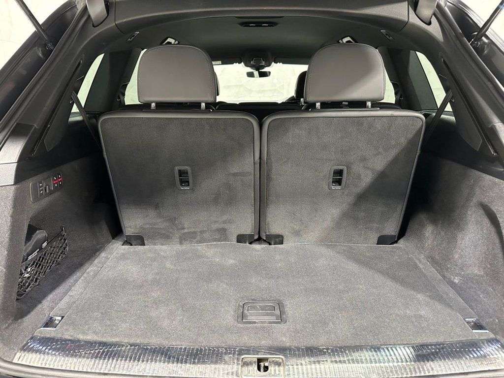 2020 AUDI Q7 2020 AUDI Q7