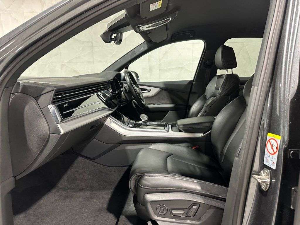 2020 AUDI Q7 2020 AUDI Q7