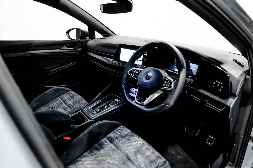 2022 VOLKSWAGEN GOLF 2022 VOLKSWAGEN GOLF