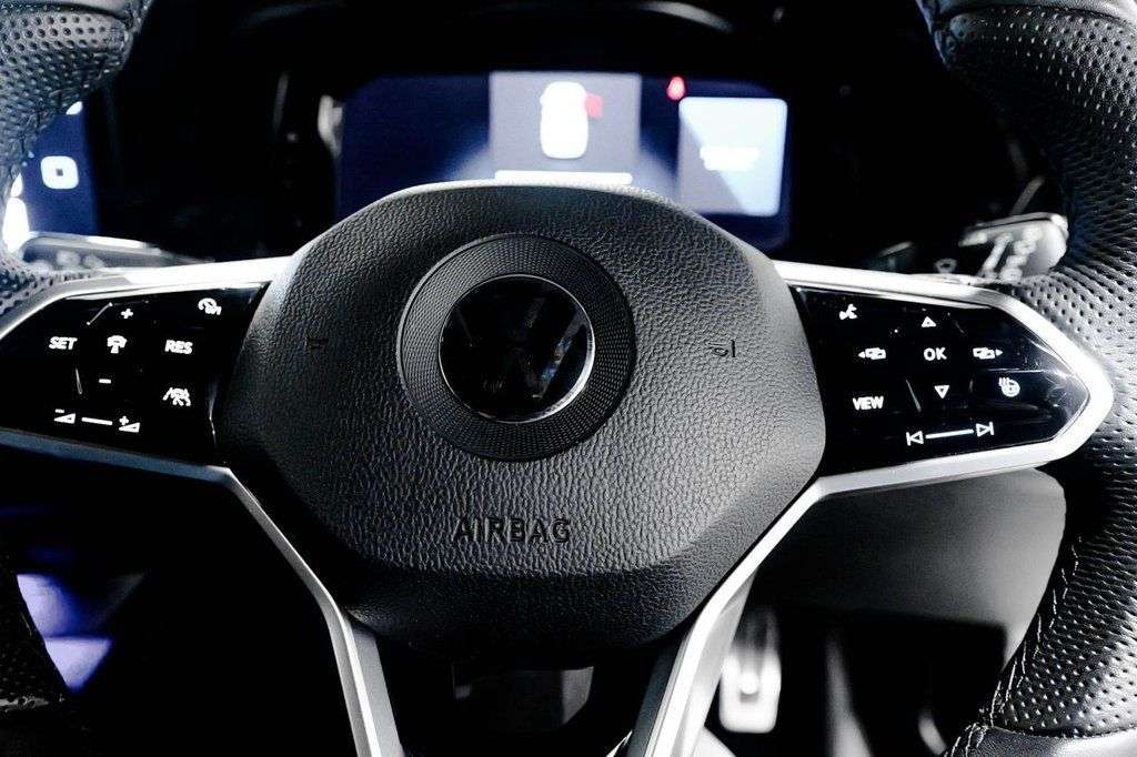 2022 VOLKSWAGEN GOLF 2022 VOLKSWAGEN GOLF