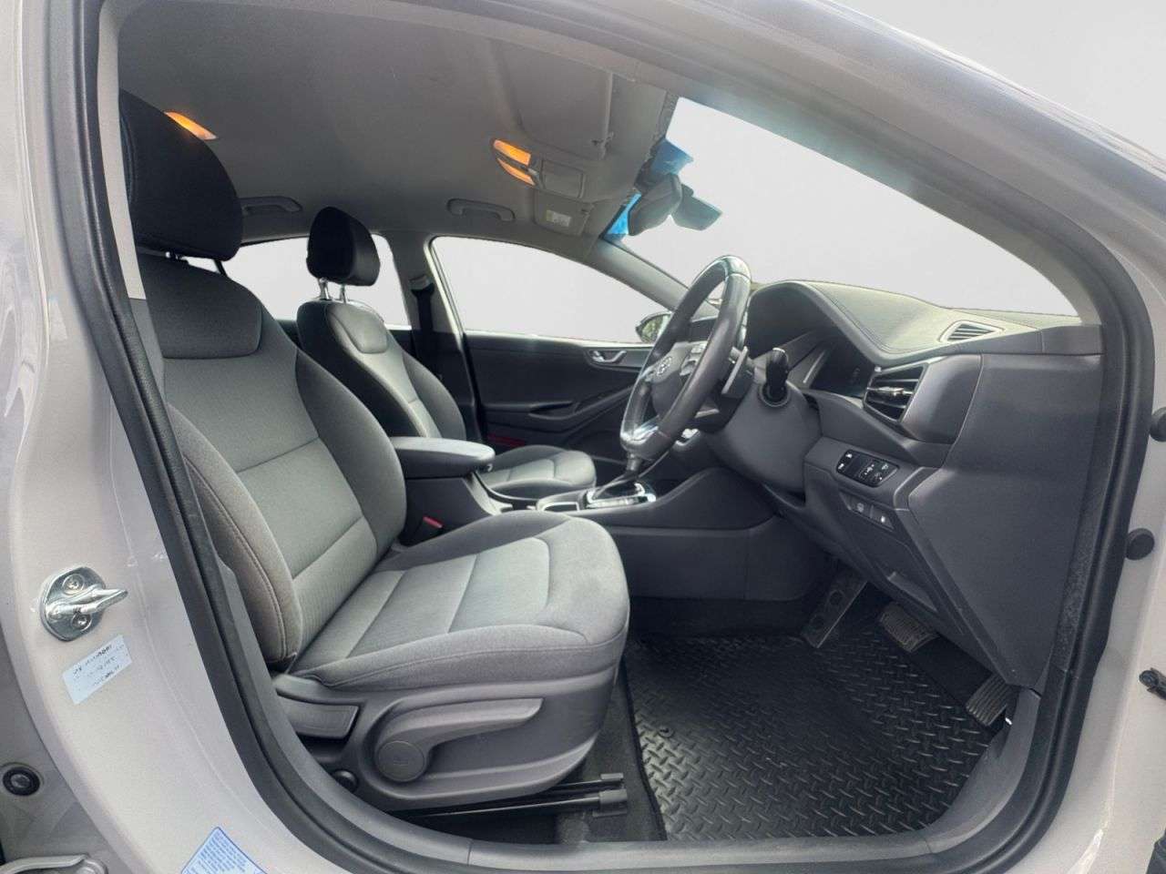 2021 HYUNDAI IONIQ 2021 HYUNDAI IONIQ