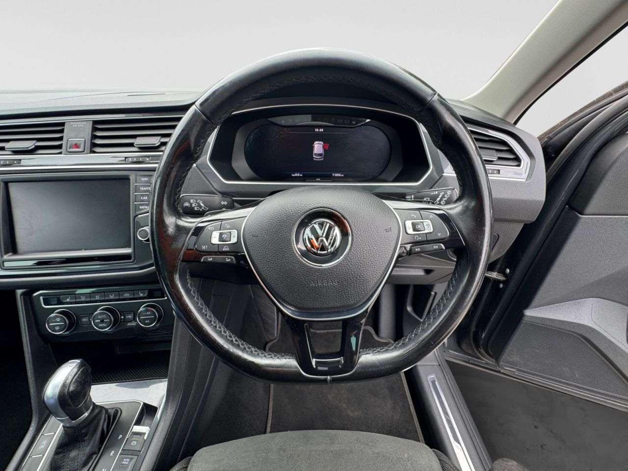 2017 VOLKSWAGEN TIGUAN 2017 VOLKSWAGEN TIGUAN