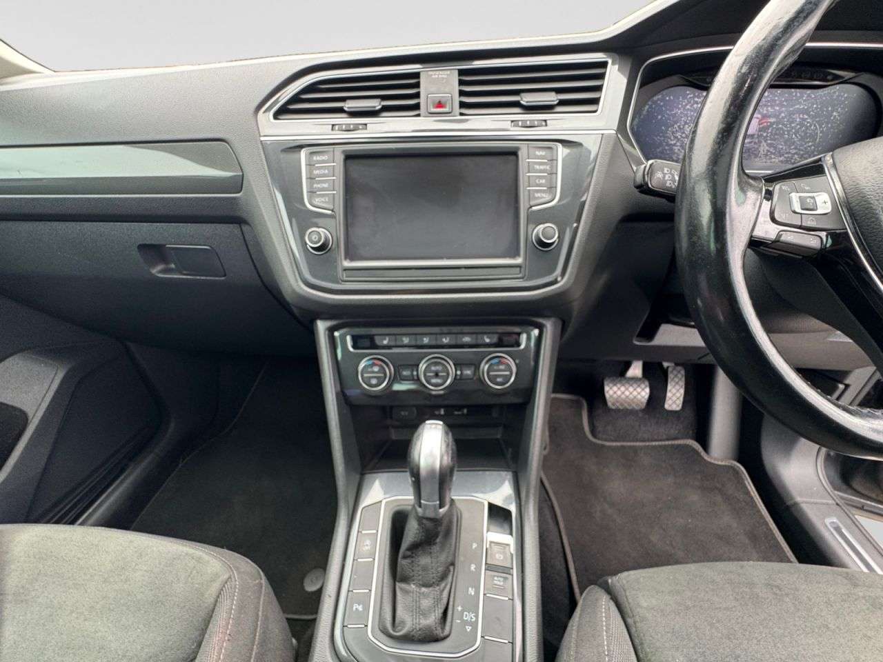 2017 VOLKSWAGEN TIGUAN 2017 VOLKSWAGEN TIGUAN