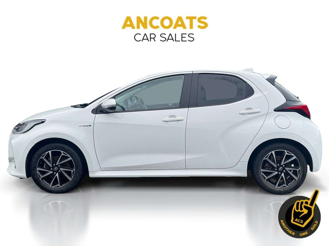 A 2021 TOYOTA YARIS 1.5 VVT-h Design Hatchback 5dr Petrol Hybrid E-CVT Euro 6 (s/s) (116 ps) A 2021 TOYOTA YARIS 1.5 VVT-h Design Hatchback 5dr Petrol Hybrid E-CVT Euro 6 (s/s) (116 ps)