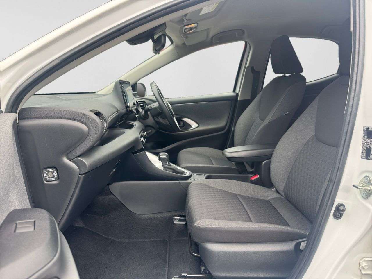 2021 TOYOTA YARIS 2021 TOYOTA YARIS