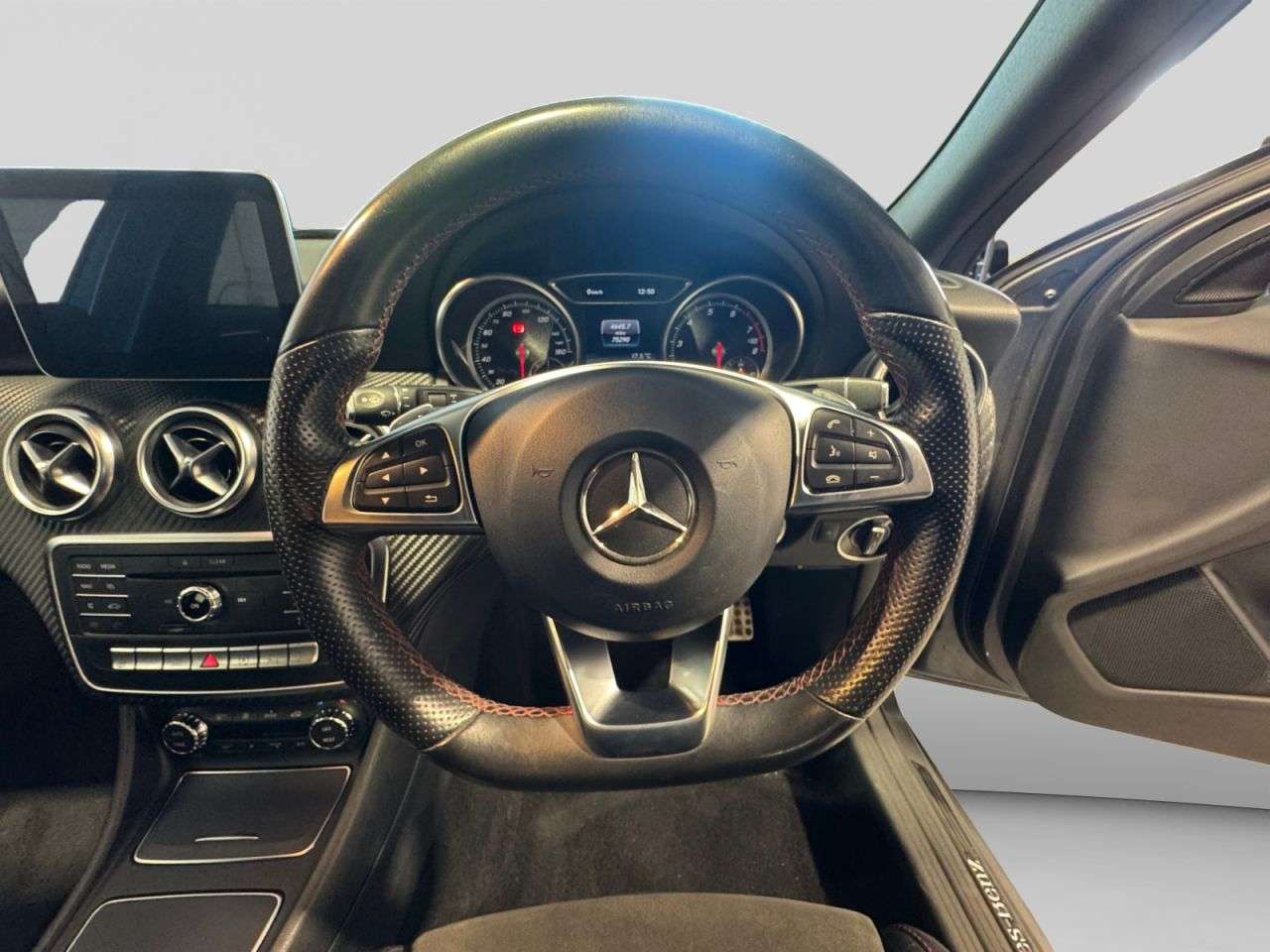 2017 MERCEDES-BENZ A CLASS 2017 MERCEDES-BENZ A CLASS