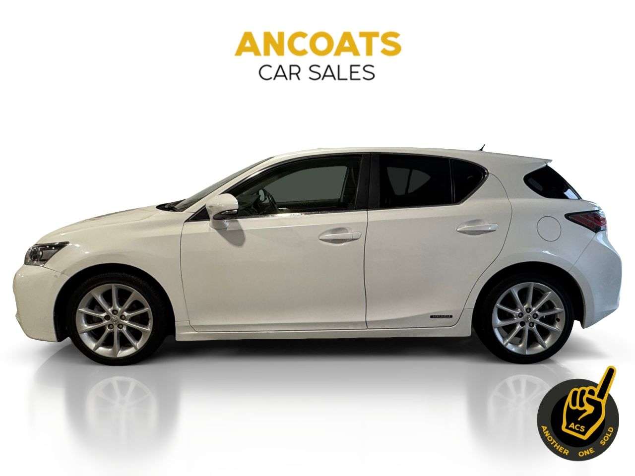 A 2013 LEXUS CT 1.8 200h Luxury Hatchback 5dr Petrol Hybrid CVT Euro 5 (s/s) (136 ps) A 2013 LEXUS CT 1.8 200h Luxury Hatchback 5dr Petrol Hybrid CVT Euro 5 (s/s) (136 ps)