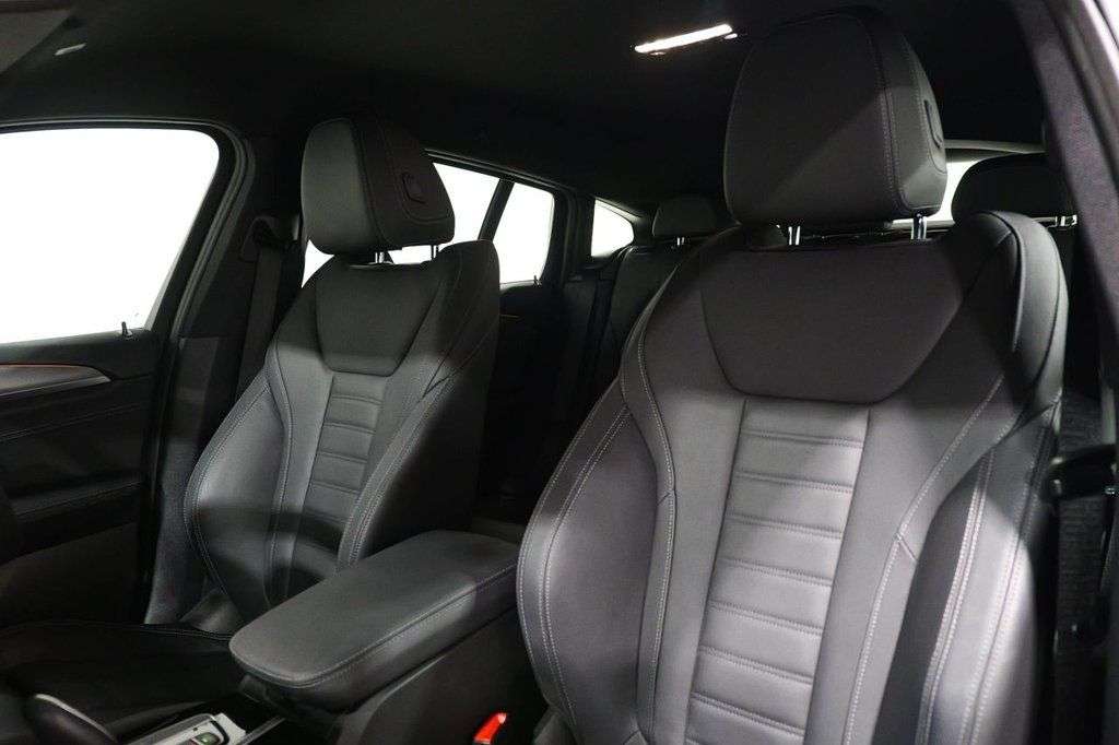2021 BMW X4 2021 BMW X4