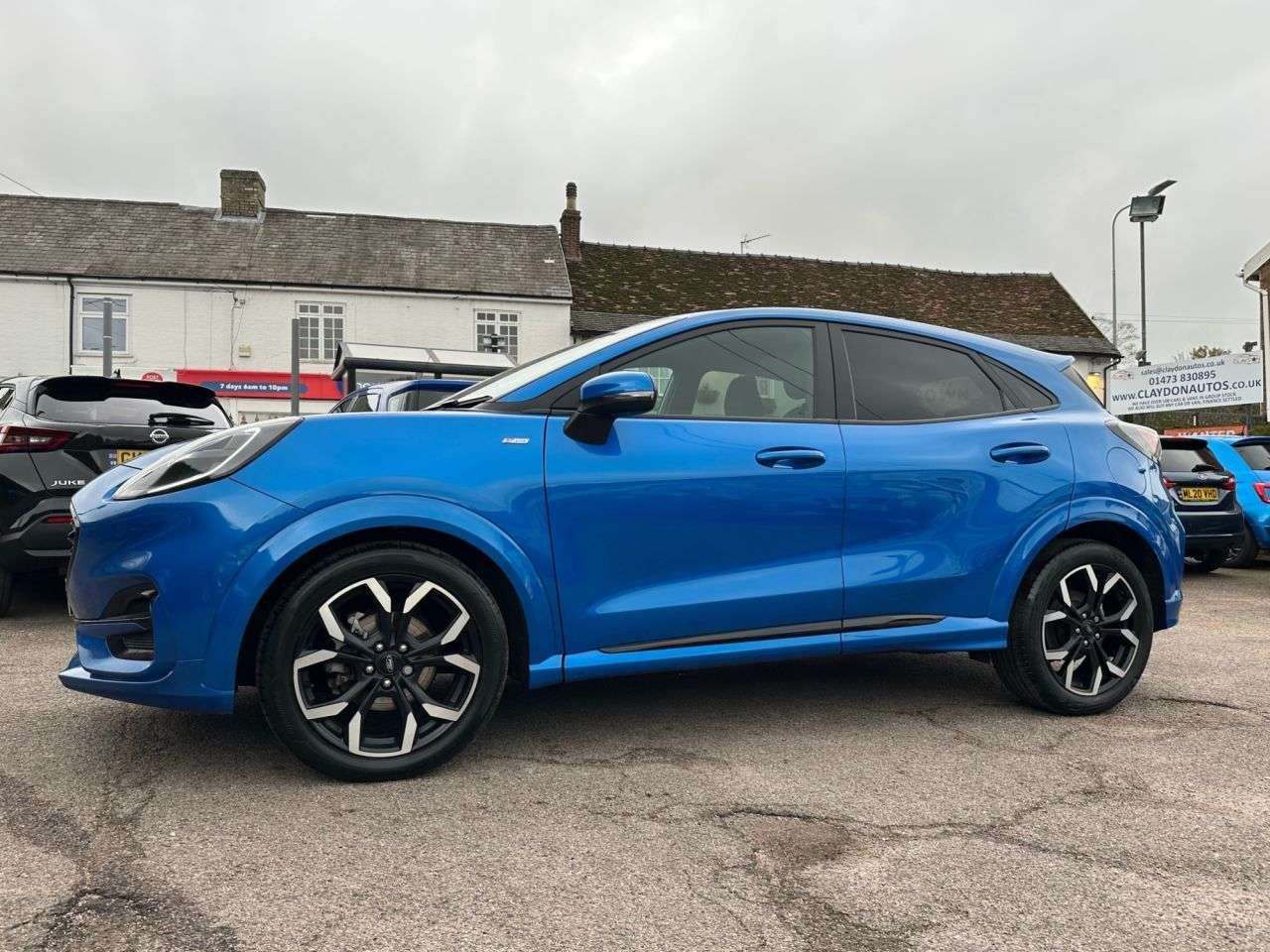 A 2020 FORD PUMA 1.0 ST-LINE X MHEV 5dr 125 BHP SAT NAV WITH SERVICE HISTORY A 2020 FORD PUMA 1.0 ST-LINE X MHEV 5dr 125 BHP SAT NAV WITH SERVICE HISTORY