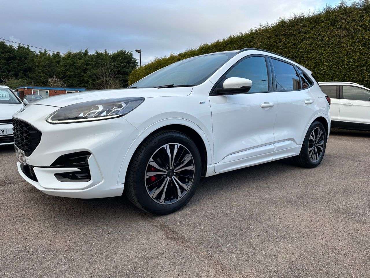 A 2020 FORD KUGA ST-LINE X ECOBLUE A 2020 FORD KUGA ST-LINE X ECOBLUE
