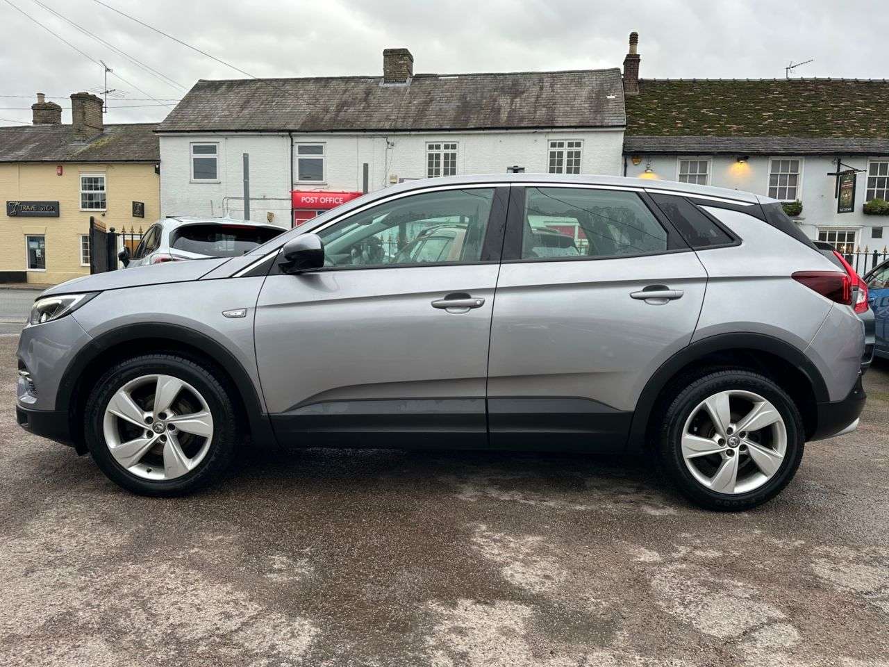 A 2019 VAUXHALL GRANDLAND X 1.5 TURBO D BLUEINJECTION ELITE NAV SUV 5dr DIESEL EURO 6 (s/s) (130 ps) A 2019 VAUXHALL GRANDLAND X 1.5 TURBO D BLUEINJECTION ELITE NAV SUV 5dr DIESEL EURO 6 (s/s) (130 ps)