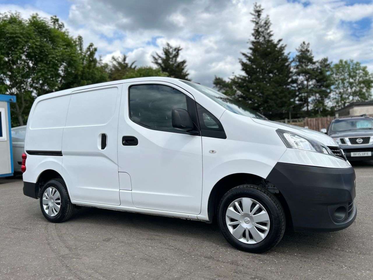 A 2017 NISSAN NV200 1.5DCi ACENTA P/V 6dr SWB ONE OWNER, 5 SERVICES A 2017 NISSAN NV200 1.5DCi ACENTA P/V 6dr SWB ONE OWNER, 5 SERVICES