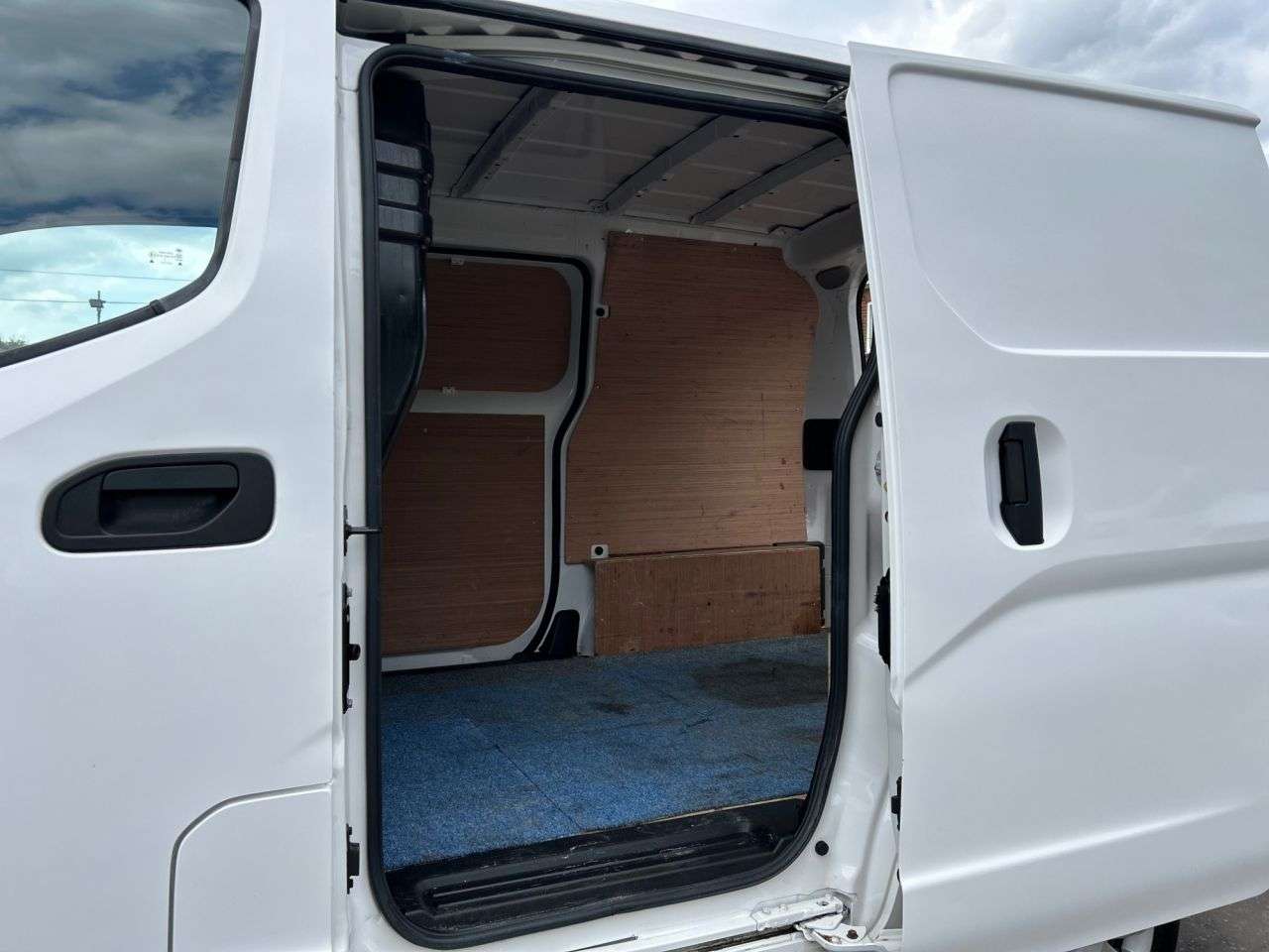 2017 NISSAN NV200 2017 NISSAN NV200