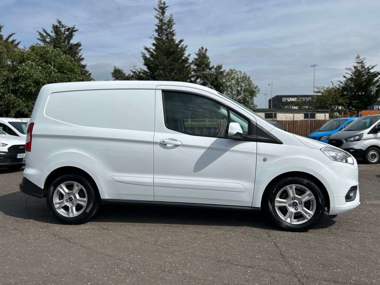 2020 FORD TRANSIT COURIER 2020 FORD TRANSIT COURIER