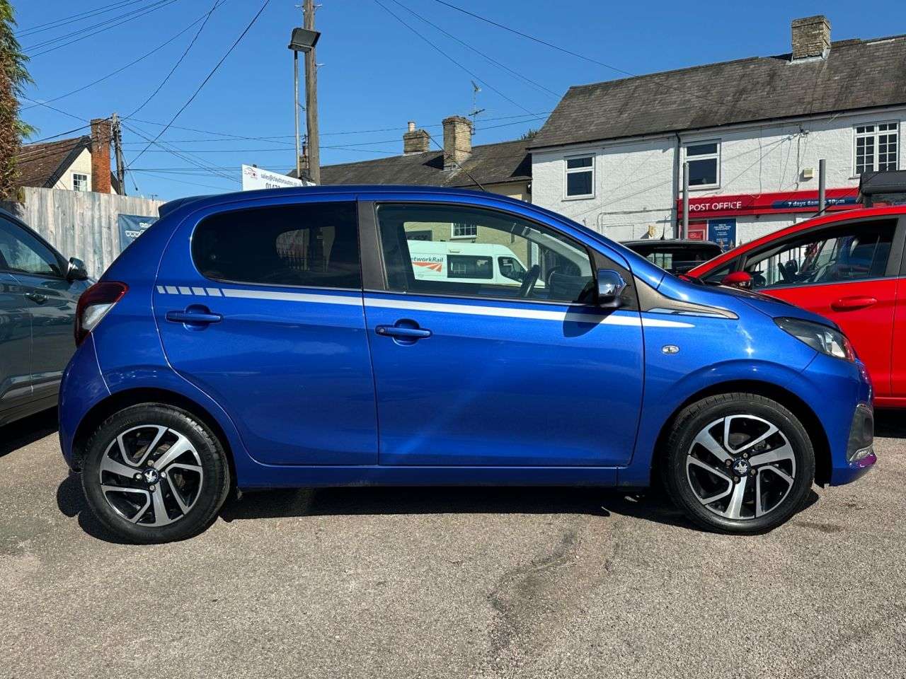 A 2018 PEUGEOT 108 1.0 COLLECTION 5dr EURO 6 (72 ps) WITH SERVICE HISTORY A 2018 PEUGEOT 108 1.0 COLLECTION 5dr EURO 6 (72 ps) WITH SERVICE HISTORY