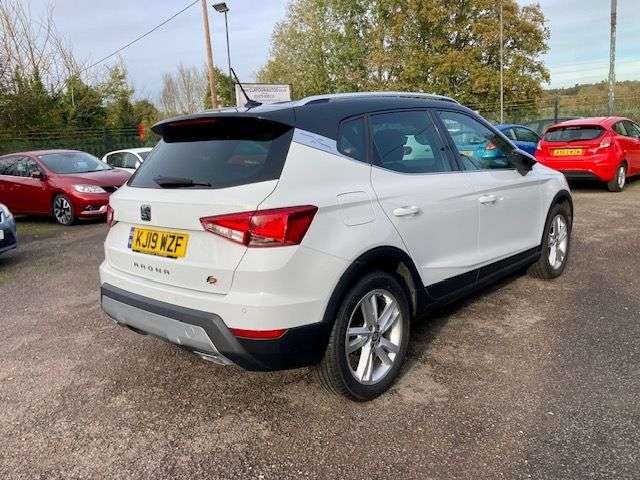 A 2019 SEAT ARONA 1.6 TDI FR SUV 5dr DIESEL EURO 6 (s/s) (115 ps) WITH SERVICE HISTORY A 2019 SEAT ARONA 1.6 TDI FR SUV 5dr DIESEL EURO 6 (s/s) (115 ps) WITH SERVICE HISTORY