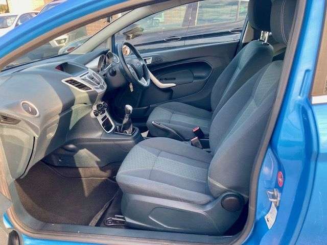 2011 FORD FIESTA 2011 FORD FIESTA